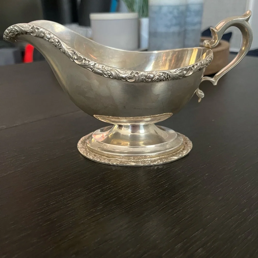 Elegant E.P. Sheffield Reproduction Silverplated over Copper Gravy/ Sauce Boat
